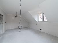 Prodej rodinného domu 254 m², pozemek 1043 m² U Pískovny, Stará Huť - 27.jpg