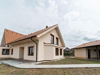 Prodej rodinného domu 254 m², pozemek 1043 m² U Pískovny, Stará Huť - 5.jpg