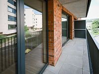 Prémiové 3+kk se zahradou, balkonem a parkovacím stáním – klid u lesa na Smíchově - IBP4A.jpeg