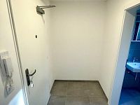 Pronájem moderního bytu 1+kk v novostavbě – Rezidence Zelené údolí, Tuchoměřice - 3.jpg