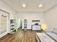 Prodej Bytového Domu s Komerčními Prostorami a Pozemkem - 17.jpg