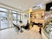 Prodej Bytového Domu s Komerčními Prostorami a Pozemkem - 7.jpg