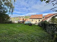 Prodej Bytového Domu s Komerčními Prostorami a Pozemkem - 4.jpg