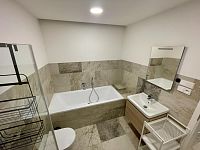 Pronájem luxusního bytu 3+kk v rezidenci  DOCK, Praha 8 - 14.jpg