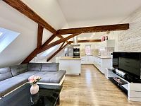 Prodej Bytového Domu s Komerčními Prostorami a Pozemkem - 13.jpg