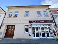 Prodej Bytového Domu s Komerčními Prostorami a Pozemkem - 2.jpg