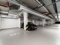 Prodej zařízeného ateliéru 2+kk s lodžií, sklepem a parkováním – Tesla Hloubětín, Praha 9 - 16.jpg