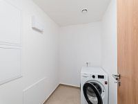 Prodej bytu 2+kk 61 m² Malešická, Praha – Žižkov - 13.jpg