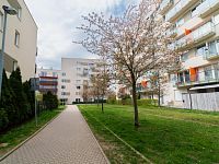 Prodej slunného bytu 2+kk s balkonem a garáži – Rezidence Krásná Hůrka, Praha 5 - Stodůlky - 14.jpg