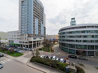 Prodej slunného bytu 2+kk s balkonem a garáži – Rezidence Krásná Hůrka, Praha 5 - Stodůlky - 15.jpg