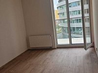 Prodej slunného bytu 2+kk s balkonem a garáži – Rezidence Krásná Hůrka, Praha 5 - Stodůlky - 25.jpeg