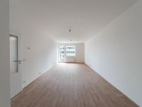 Prodej slunného bytu 2+kk s balkonem a garáži – Rezidence Krásná Hůrka, Praha 5 - Stodůlky - 3.jpg