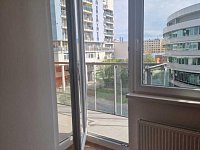 Prodej slunného bytu 2+kk s balkonem a garáži – Rezidence Krásná Hůrka, Praha 5 - Stodůlky - 30.jpeg