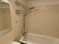 Prostorný byt 2+kk (68 m²) se 2 lodžiemi, garáží a společnou zahradou – Praha 5 (Barrandov) - 12.jpg