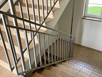 Prostorný byt 2+kk (68 m²) se 2 lodžiemi, garáží a společnou zahradou – Praha 5 (Barrandov) - 17.jpg