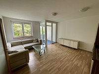 Prostorný byt 2+kk (68 m²) se 2 lodžiemi, garáží a společnou zahradou – Praha 5 (Barrandov) - 2.jpg