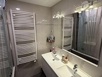Světlý a moderní byt 3+kk s lodžií, garáží a sklepem – Praha 5, Stodůlky - 10.jpg
