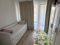 Světlý a moderní byt 3+kk s lodžií, garáží a sklepem – Praha 5, Stodůlky - 5.jpg