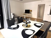 K pronájmu moderní světlý byt o dispozici 3kk a výměře 82m² v ulici Hartigova