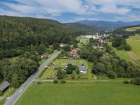 Stavební pozemek 599 m² v Petrově nad Desnou – klidné bydlení pod Jeseníky - DJI_20240807142816_0162_D.jpg