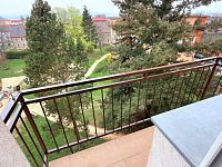 Pronájem bytu 3+1, 78 m², po rekonstrukci, balkon, centrum Mohelnice - balkon