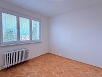 Pronájem bytu 3+1, 78 m², po rekonstrukci, balkon, centrum Mohelnice - neprůchozí pokoj
