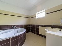 Prostorný rodinný dům 4+1 v Dolním Bohdíkově - B80A6542.jpg