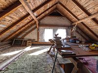 Rodinný dům 4+1 s pozemkem 1 029 m², garáží, sklepem a velkou půdou | Břidličná - Půda