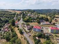Byt 3+1 po kompletní rekonstrukci, balkon, krásný výhled | Krchleby - pohled z ptačí perspektivy IV..jpg